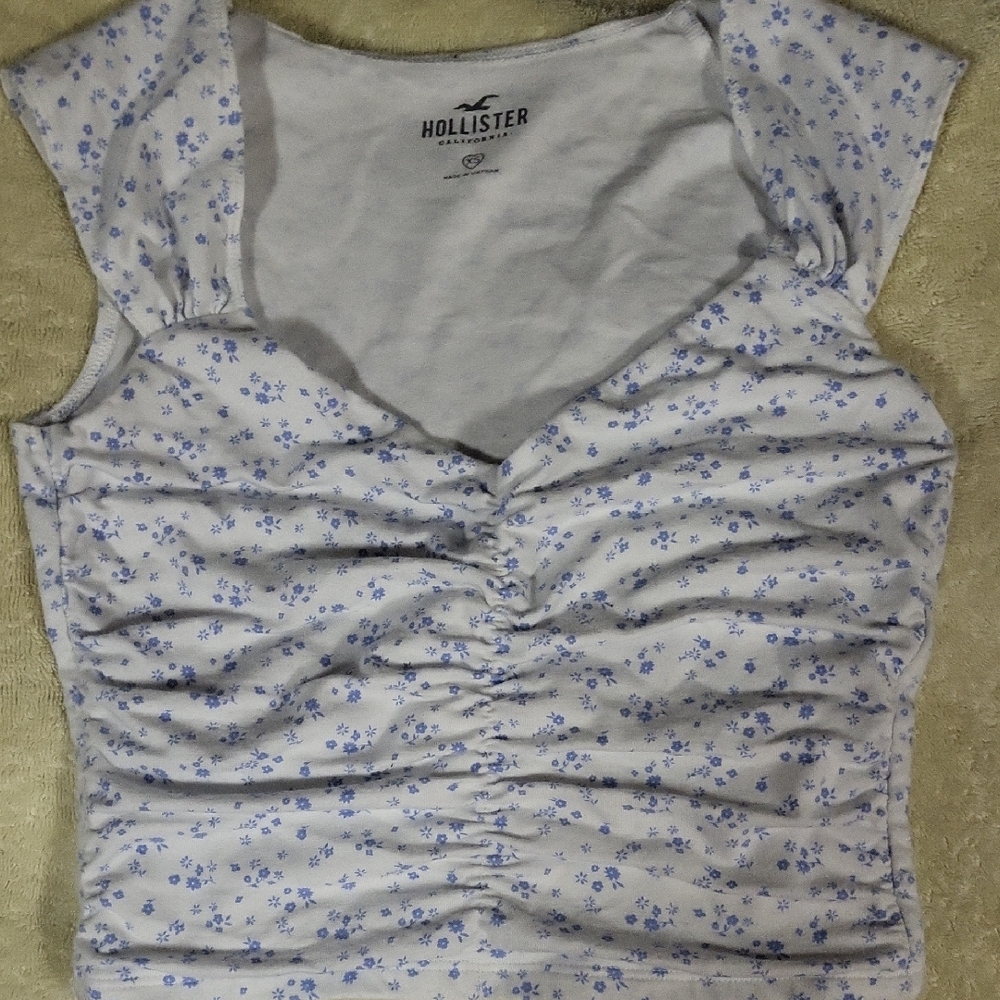 Hollister Blue Floral Ruched Crop Top - Picture 5 of 6